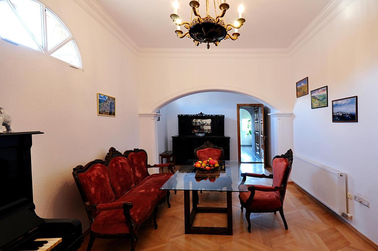 Vorontsov Old Tbilisi Apartment Bagian luar foto